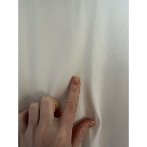 St. John Women's M Fitted Turtleneck White Stretch Lightweight Layering FLAW - Picture 10 of 11